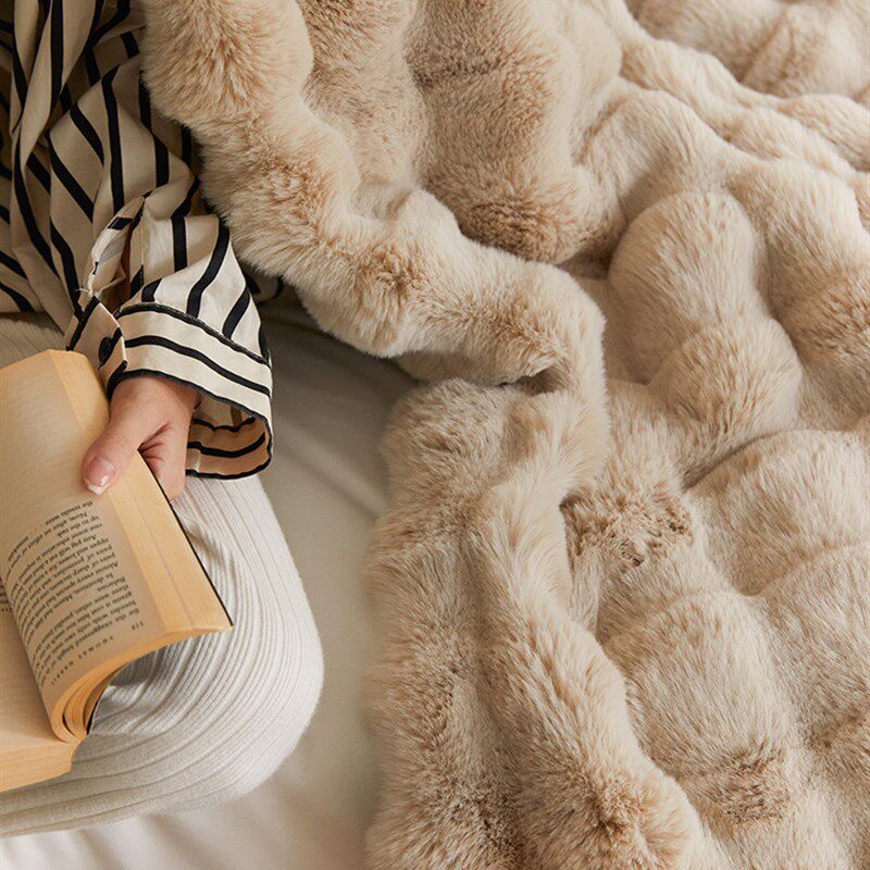 高级感轻奢秋冬加厚保暖毯子v装饰毛毯空调毯单人沙发盖毯兔毛绒