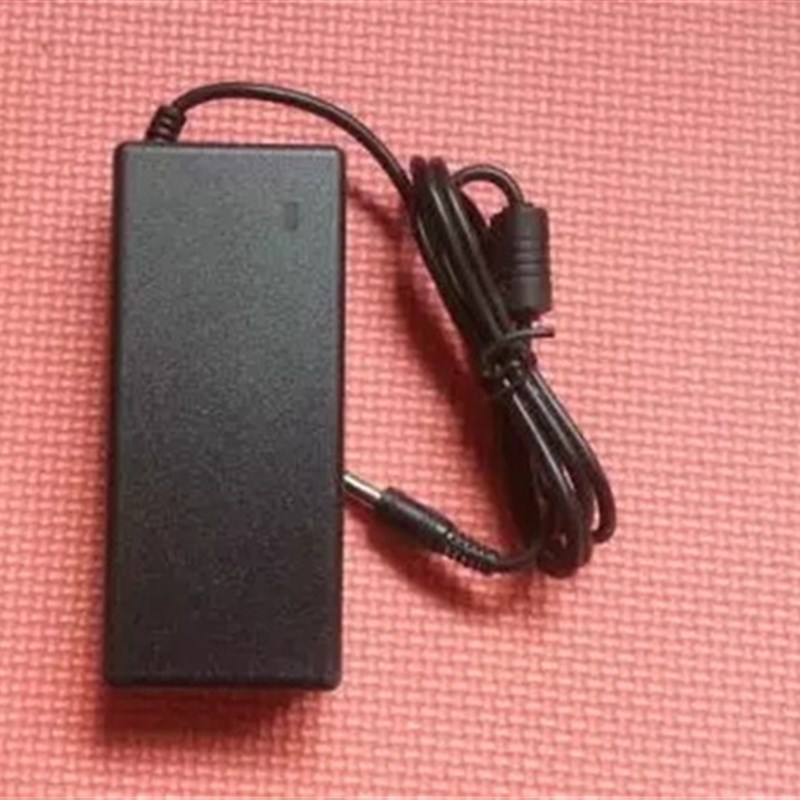 老鱼匠鱼缸c水泵老渔匠潜水泵电源适配器24V4A充电器GM95-240400-