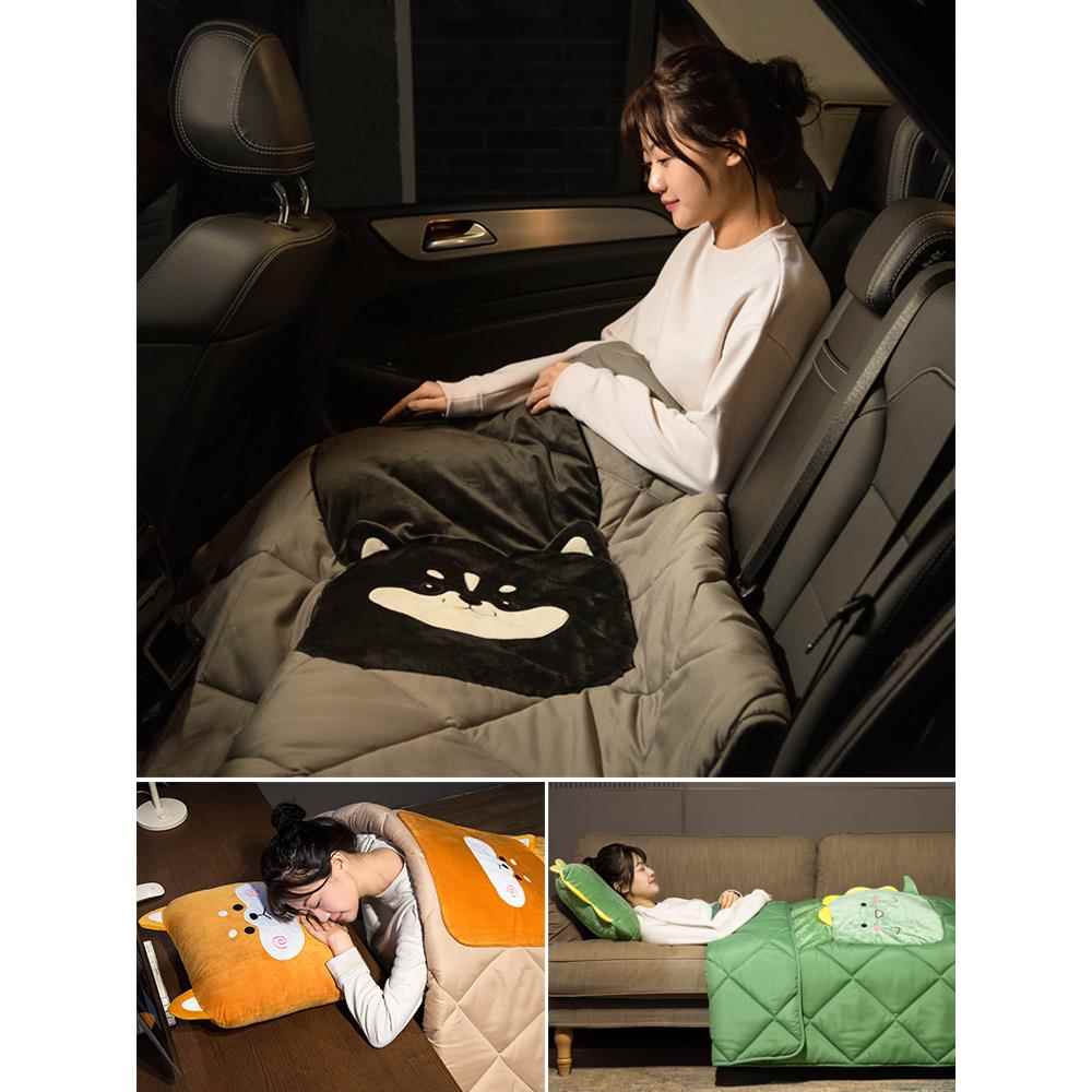 婚庆抱枕被子两用绸缎刺绣喜庆靠枕被大红色汽车沙W发靠垫送人礼