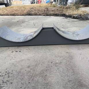 适用重汽豪沃MAX豪瀚TX配件WG9525552385 8x260气瓶支撑板总成