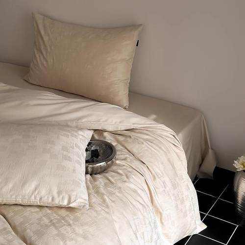 1轻奢风纯色60支全棉水洗棉四件套简约提花被套床单1.8m床上用品