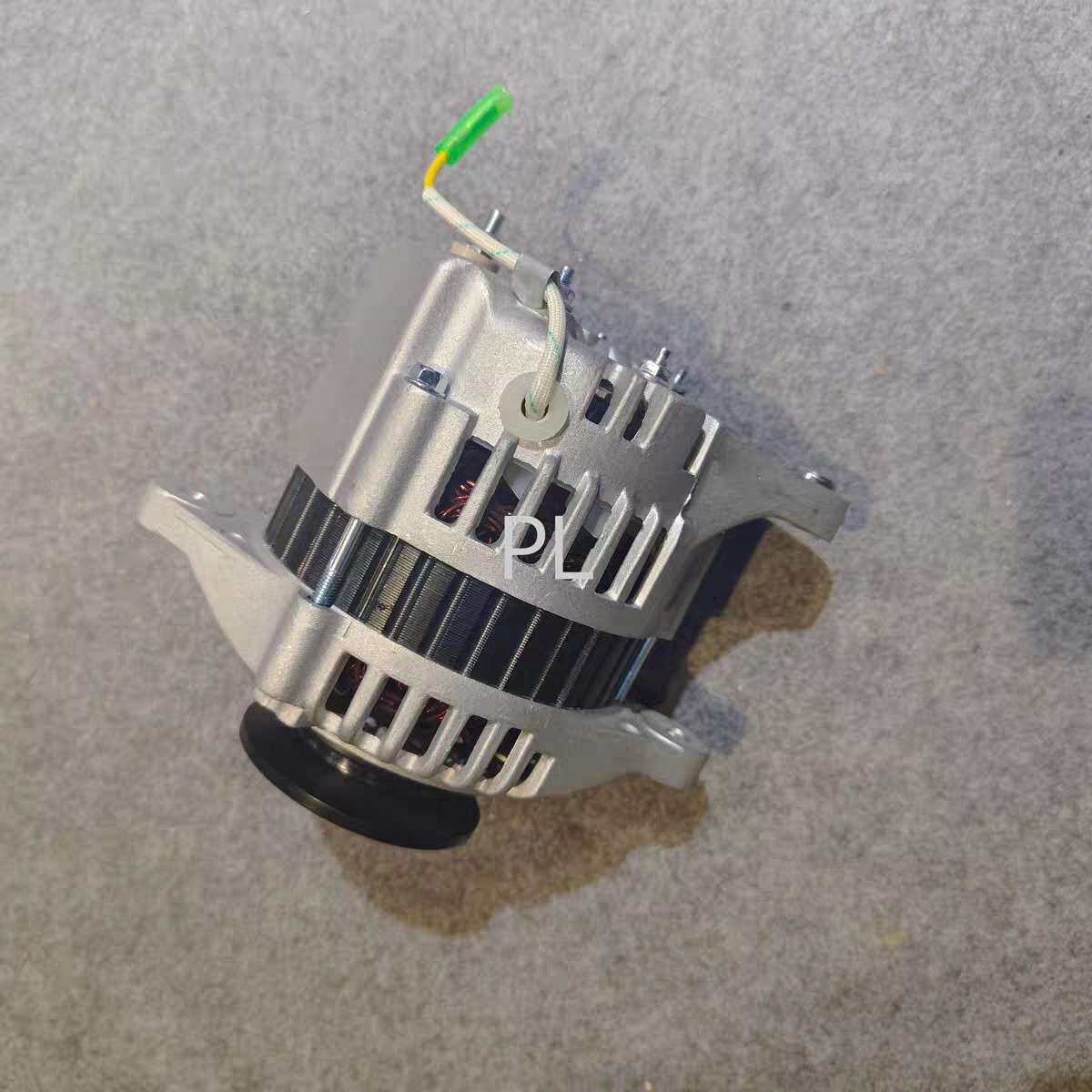 适用洋马3140082630发电机3140085510发电机429903400充电机12V