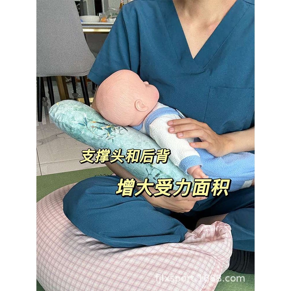 宝宝抱喂，哄睡，颈后凹陷 枕骨凸出手臂枕
