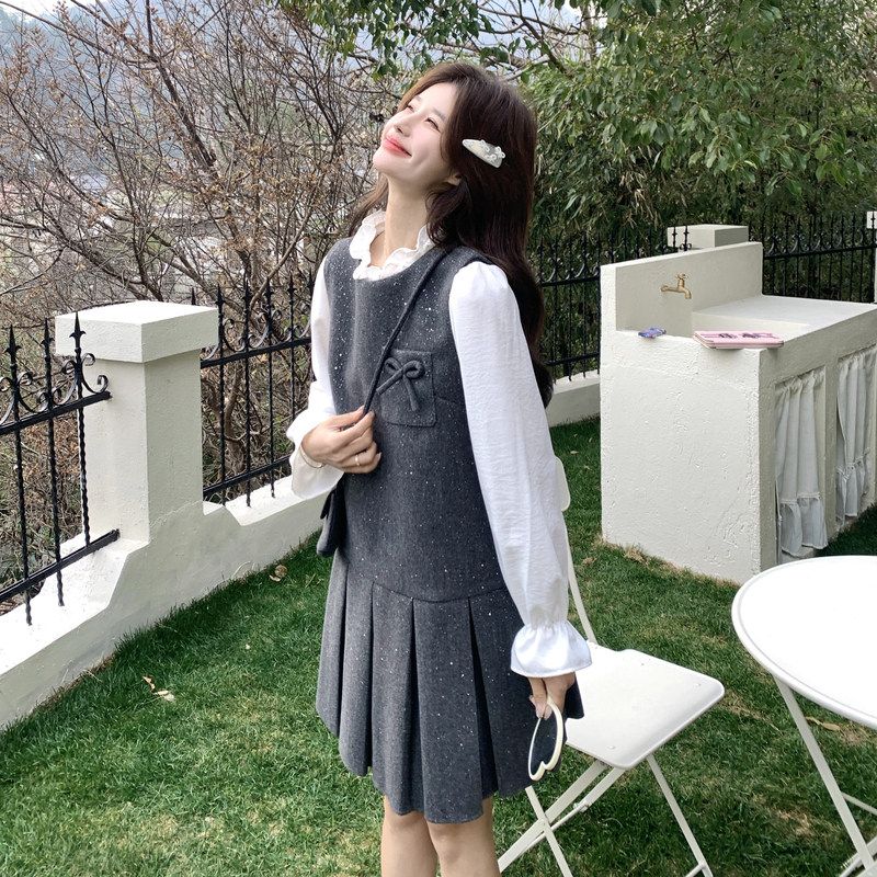灰色小香风亮片蝴蝶结百褶背心裙新款小个子打底衫两件套连衣裙春