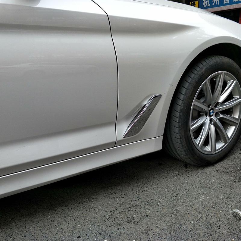 21款5系侧出风口装饰卡扣 5系叶子标 新5系侧腮 宝马5系叶子板贴