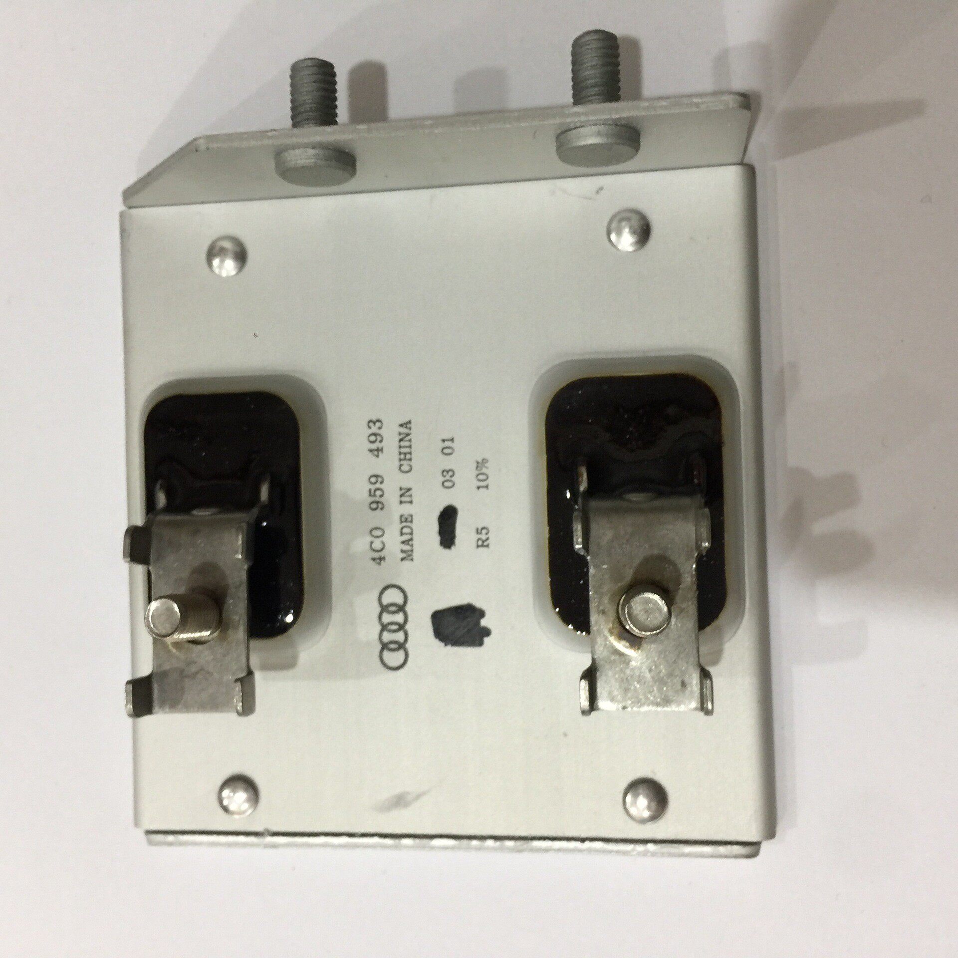 帕萨特B5领驭串联电阻电子扇电阻风扇控制器 4C0 959 493