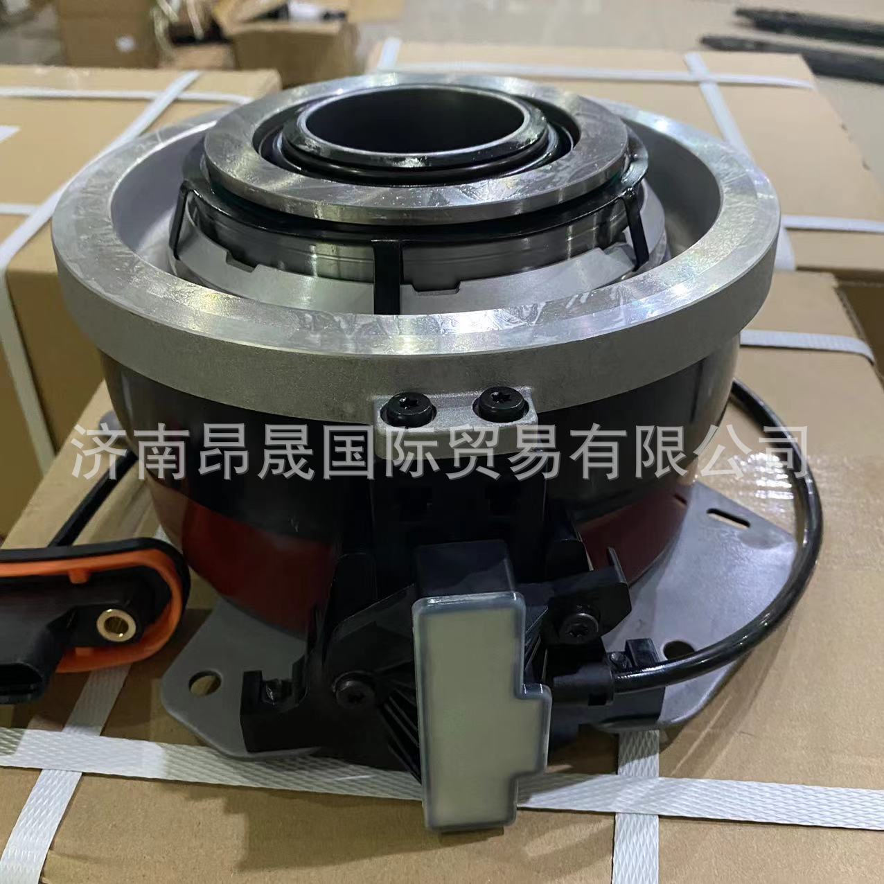 供应重汽HOWO T7H 汕德卡C7H配件501.221.020液压离合器分离轴承