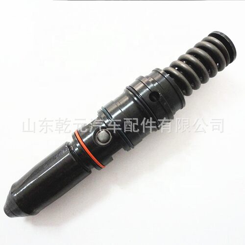 柴油发动机喷油器  3053124 工程机械喷油器