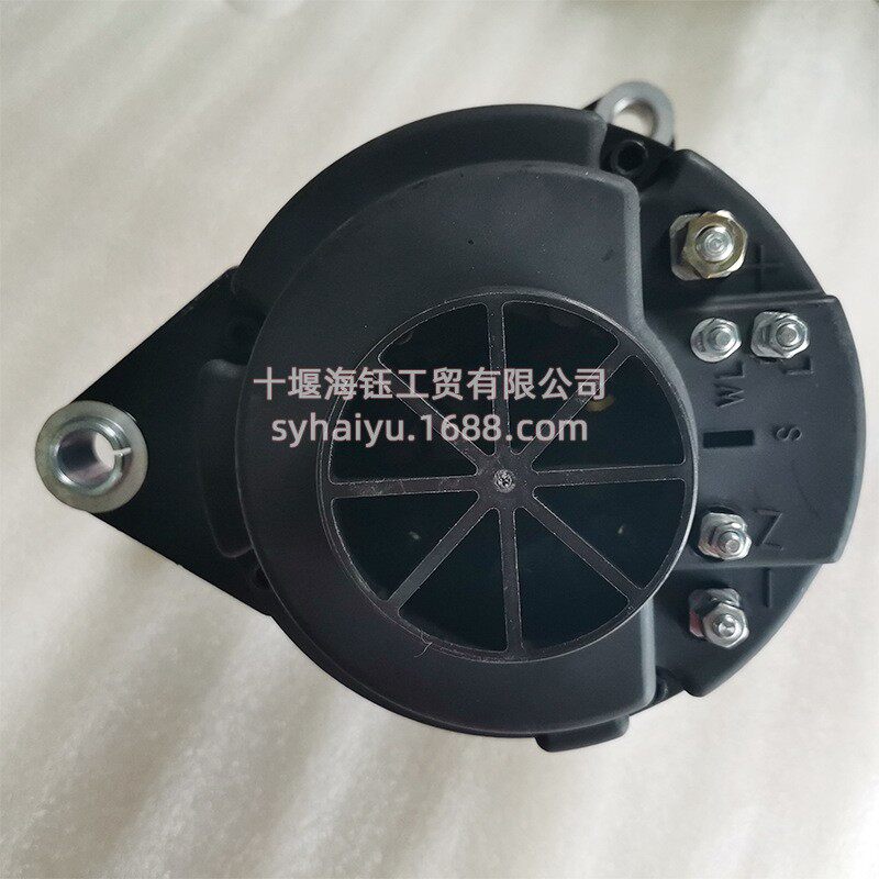 东风康明斯6BT发动机配件24V 140A交流发电机总成5253001 4934604
