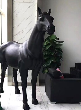 玻璃钢仿真树脂小马现货小马亚黑色 家居厨窗酒店园艺雕塑摆件