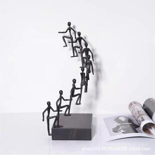 创意现代简约步步登高人物摆件样板房售楼处雕塑软装摆设工艺品