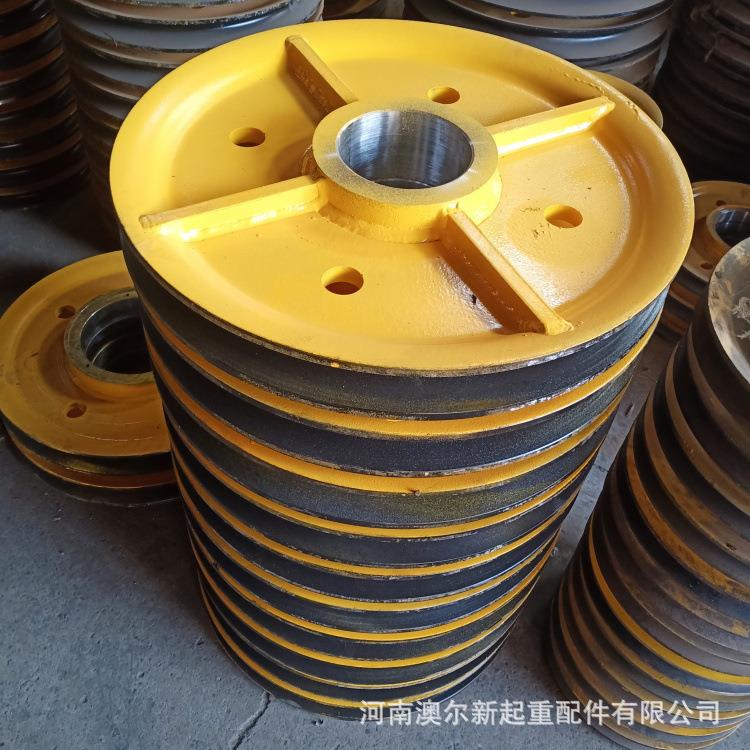 厂家供应 钢丝绳轮片 685*230轧制滑轮 32T吊钩滑轮