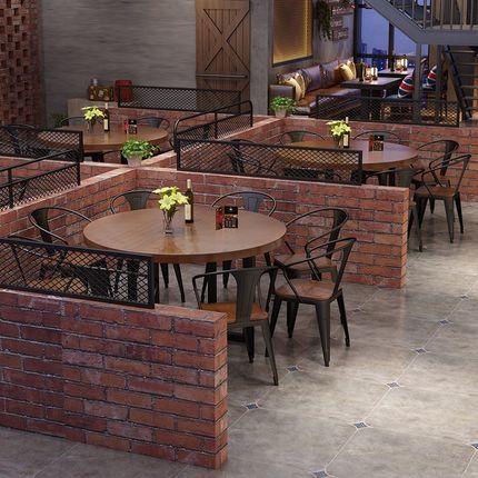 工业风餐厅实木圆餐桌餐饮店桌椅组合复古烧烤吧音乐休闲吧餐桌椅