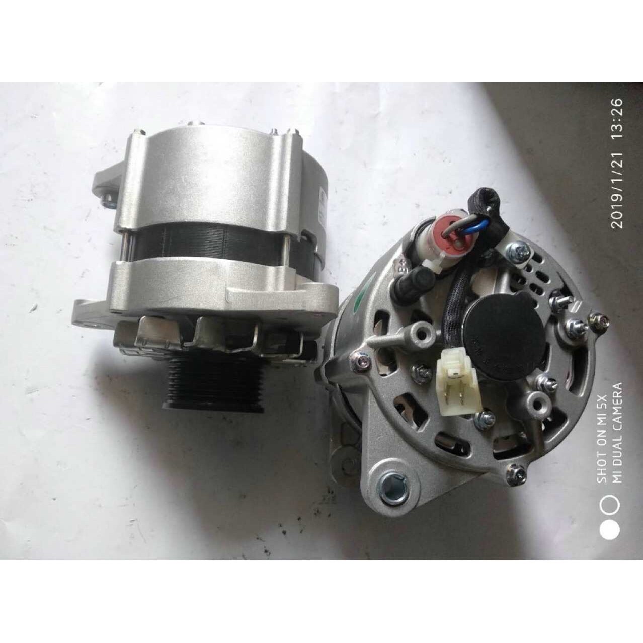 江淮帅铃发电机1000648186B发电机28V70A