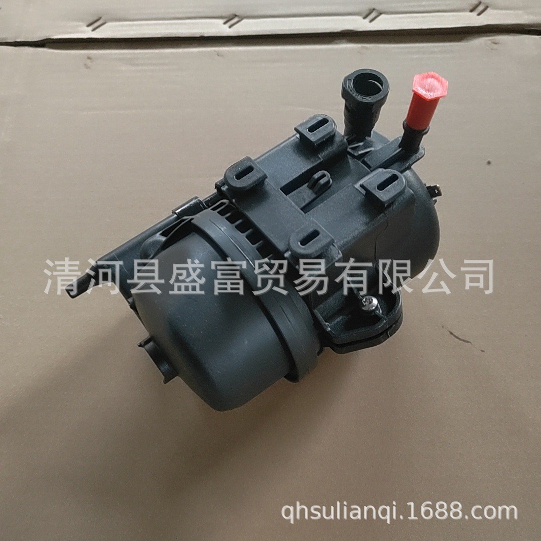 适用于柴油版路虎发现神行 LR085987 LR155579柴油燃油格滤清器