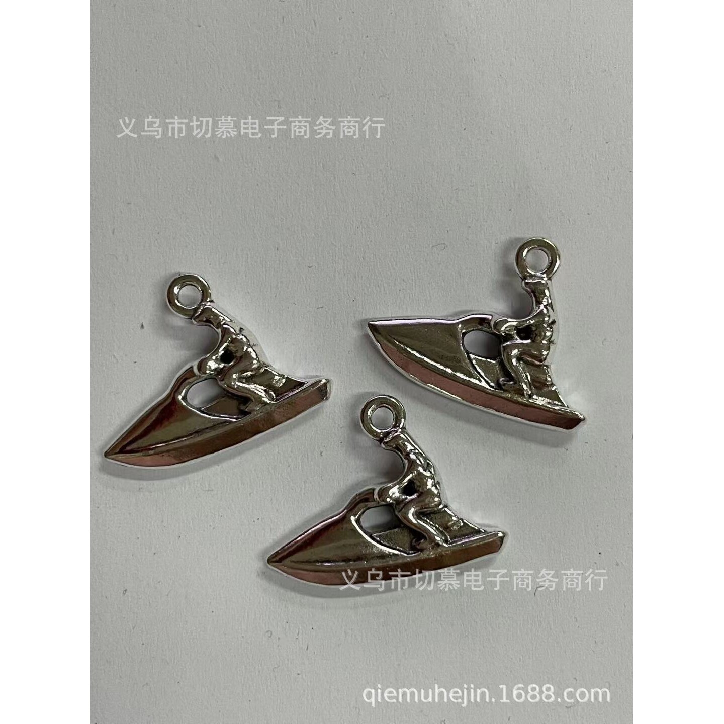 A8489游艇1000克/350个/包2.8克19×24mm交通工具合金饰品挂件酷