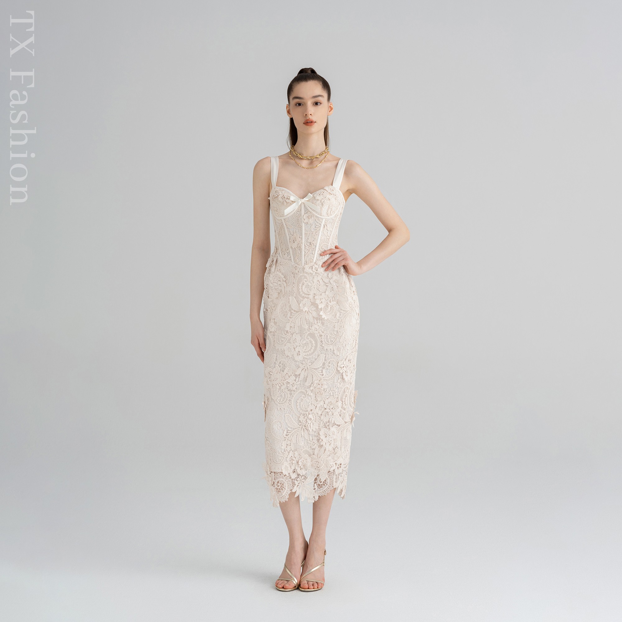 新款手工股线水溶蕾丝压褶礼服裙