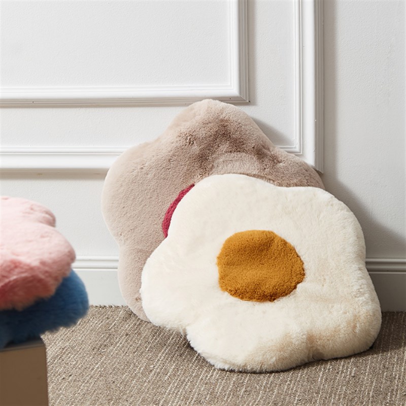 荷包蛋毛绒坐垫花朵鸡蛋r花造型仿兔毛秋冬保暖记忆棉柔软椅垫地