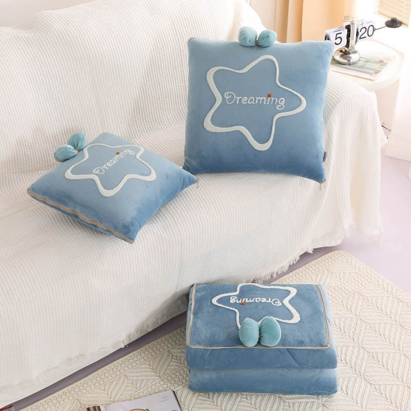 折叠抱枕被子两用可爱汽车沙发靠垫小清新办公室午休毯珊瑚绒加厚
