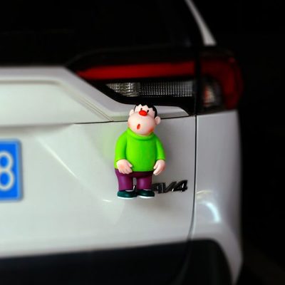 歪头胖虎车载摆件汽车装饰品2024新款车顶尾部玩偶车外部公仔挂件