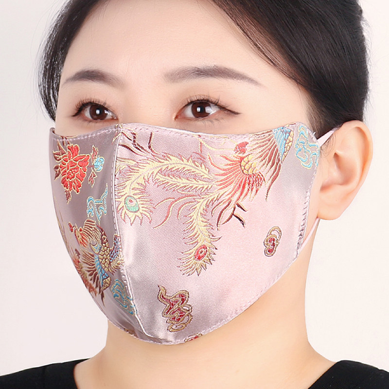 口罩女式国风刺绣高颜值网红新款时尚透气四季保暖防寒风尘可水洗