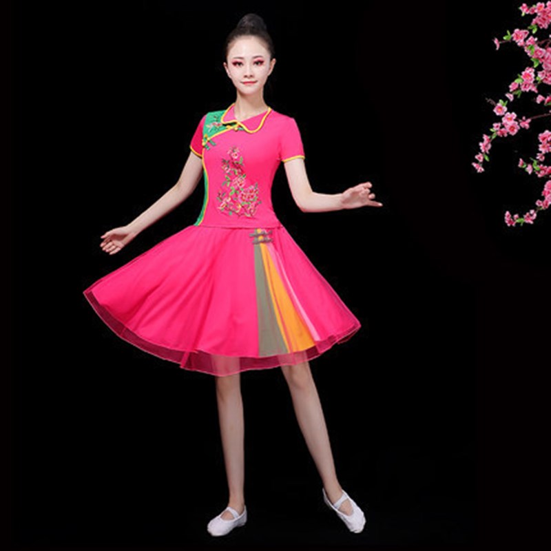 广场舞服装套装夏季跳舞裙子女绣花短袖秧歌舞扇子舞演出服装新款