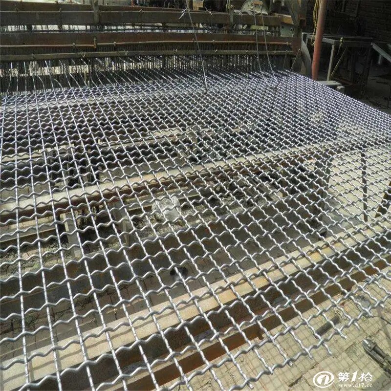 热镀锌钢丝网编织轧花网羊床垫底漏粪养猪底网砂石料矿山筛网加粗