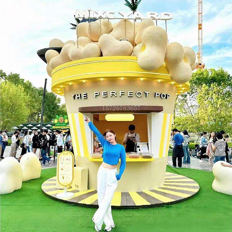冰淇淋咖啡售卖车夜市商业街个性商铺引流车网红咖啡杯造型店铺