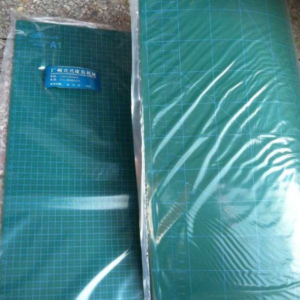A1板60x90CM 双面切割垫板设计介刀开料出纸格刻度板切割雕刻垫板图片