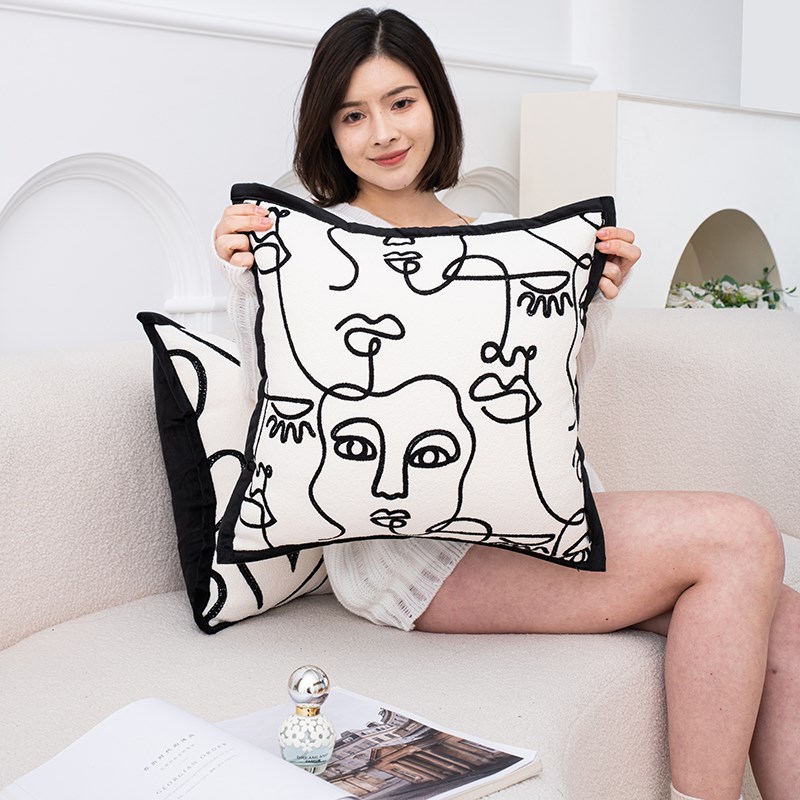 轻奢高级感抱枕靠垫飘r窗样板间客厅卧室抱枕套北欧风格沙发高档