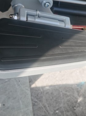 星舰3 3X 300 300-Z B 前G左右搁脚 前左脚踏板 前右脚踏板