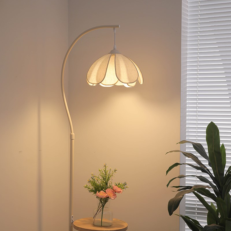 2025新款法式奶油风落地灯客厅卧室沙发边茶几床头氛围Y置物架一