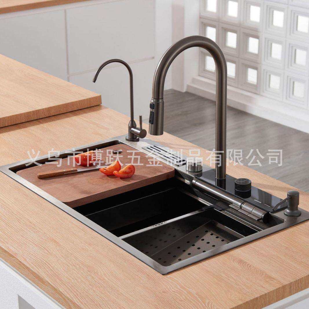 新款不锈钢水槽套装 厨房飘雨款手工盆大单槽数显钢琴氛围灯水槽
