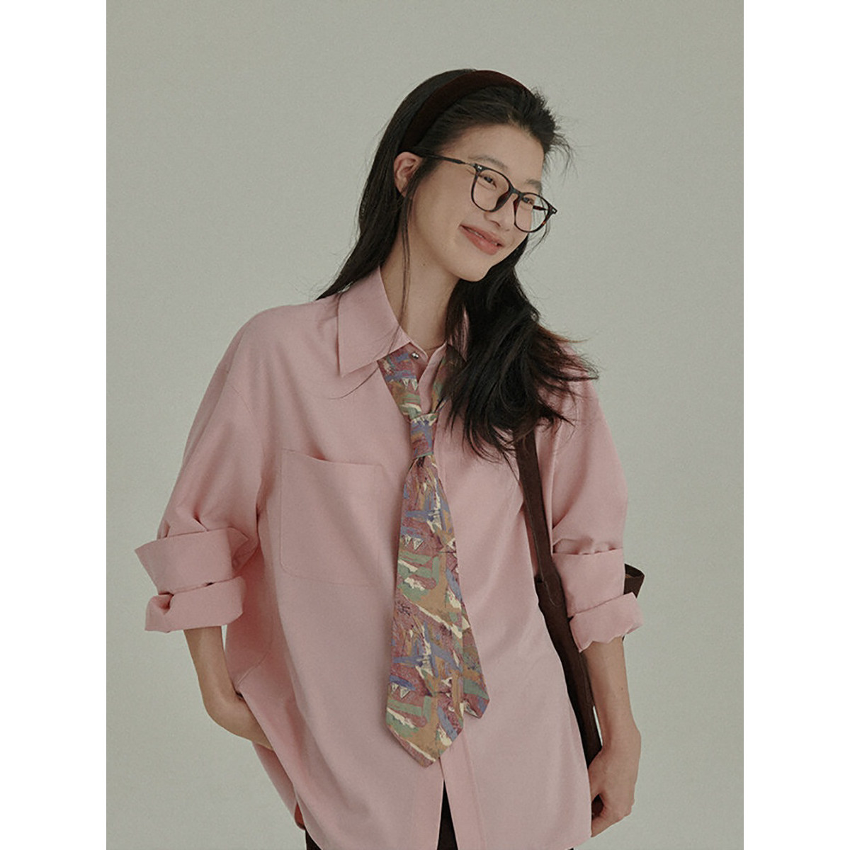 韩系甜美粉色长袖衬衫女春秋季设计感小众带领带叠穿衬衣外套上衣