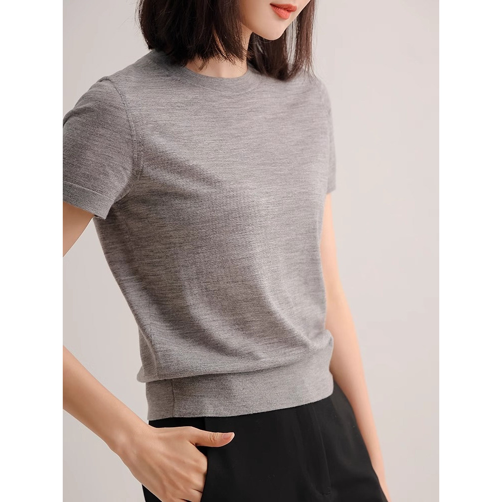 灰色高级感冰丝短袖针织t恤女夏季薄款修身气质正肩收腰短款上衣