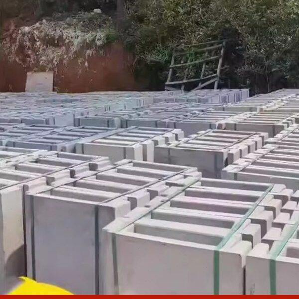 水泥石围栏走道挡土板菜沟板菜地菜沟板成品农村菜园地砖自铺厂家