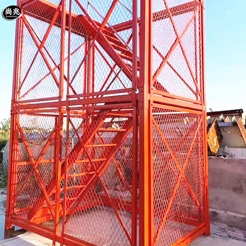 人行通道盖梁操作平台红色安全爬梯基坑墩柱挂网式水泥罐钢管防护