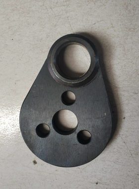 华德 雷沃 捆草机 打捆机主传动板焊合 44齿链轮剪切支座