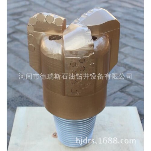 112mm 113mm 146mm 152mm 3翼矿用 pdc刮刀 钻头中硬地层可攻破