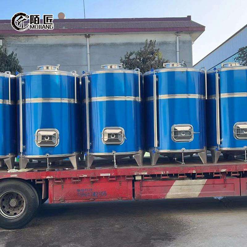 3立方不锈钢储存罐 立式支腿储蓄罐 液体储存容器密封性好