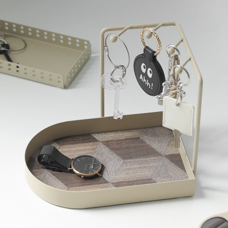 高级感钥匙收纳盒轻奢风钥匙盘入户玄关金属置物架U桌面杂物整理