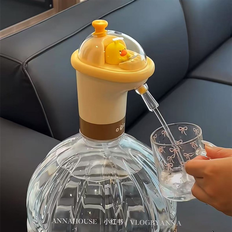 新家的10d0个快递可爱小鸭电动取水器家用桶装水抽水器矿泉自动抽