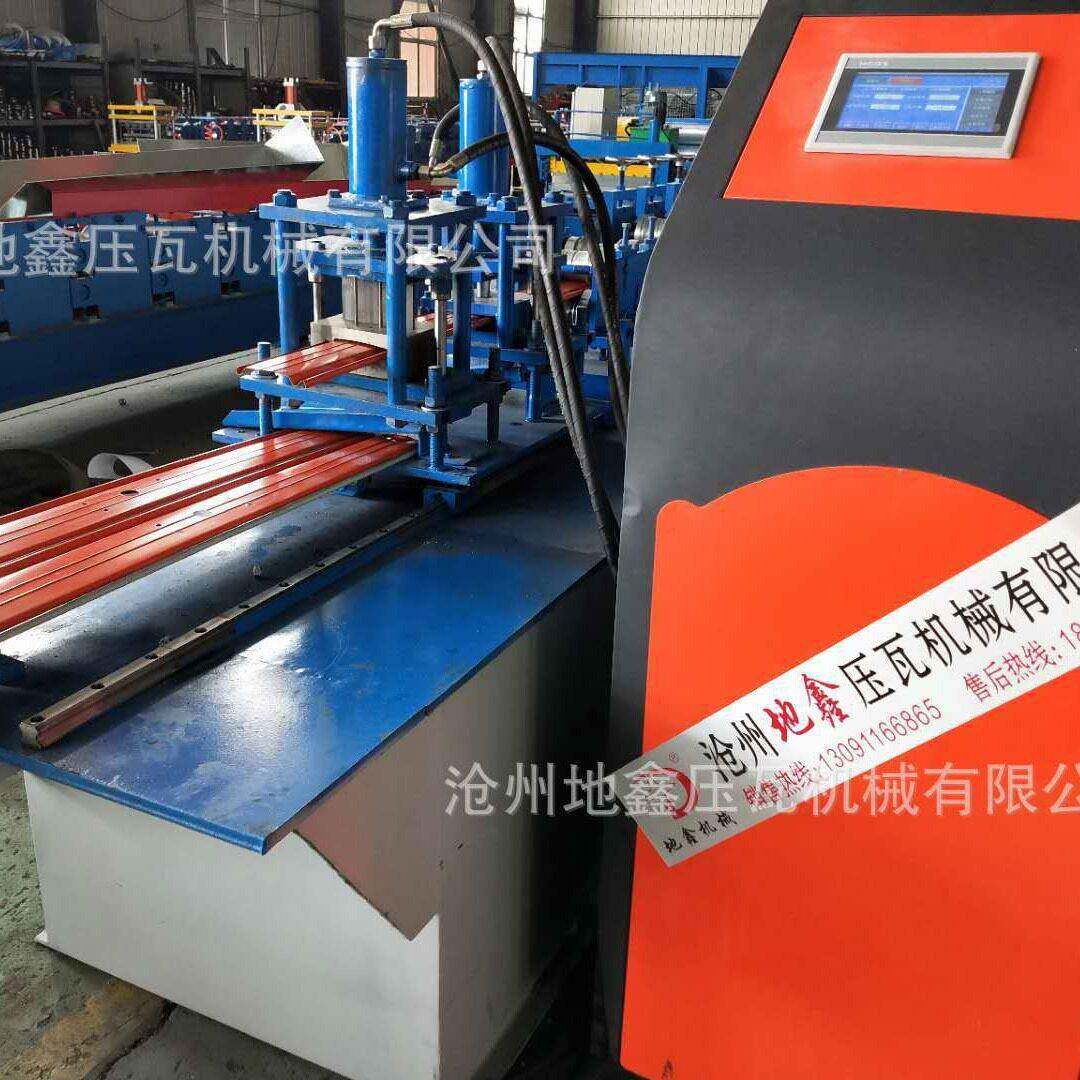 快速全自动卷闸门设备门业制作原料压瓦机机械