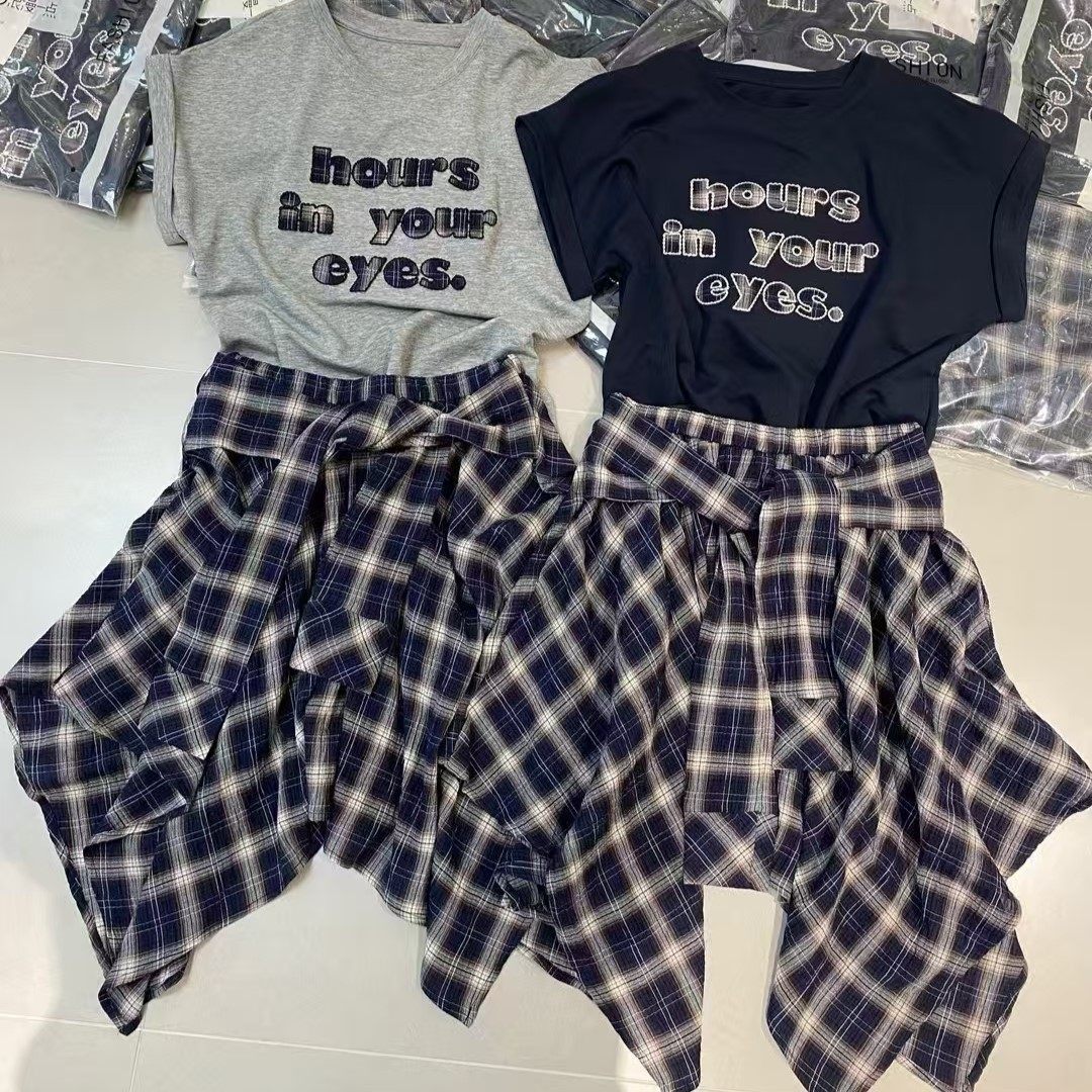 MISS RUILI 定制 2025夏季圆领字母短袖+格子半身裙套装F0779,女装/女士精品,休闲运动套装,淘宝优惠券,粉丝福利购,淘宝优惠卷