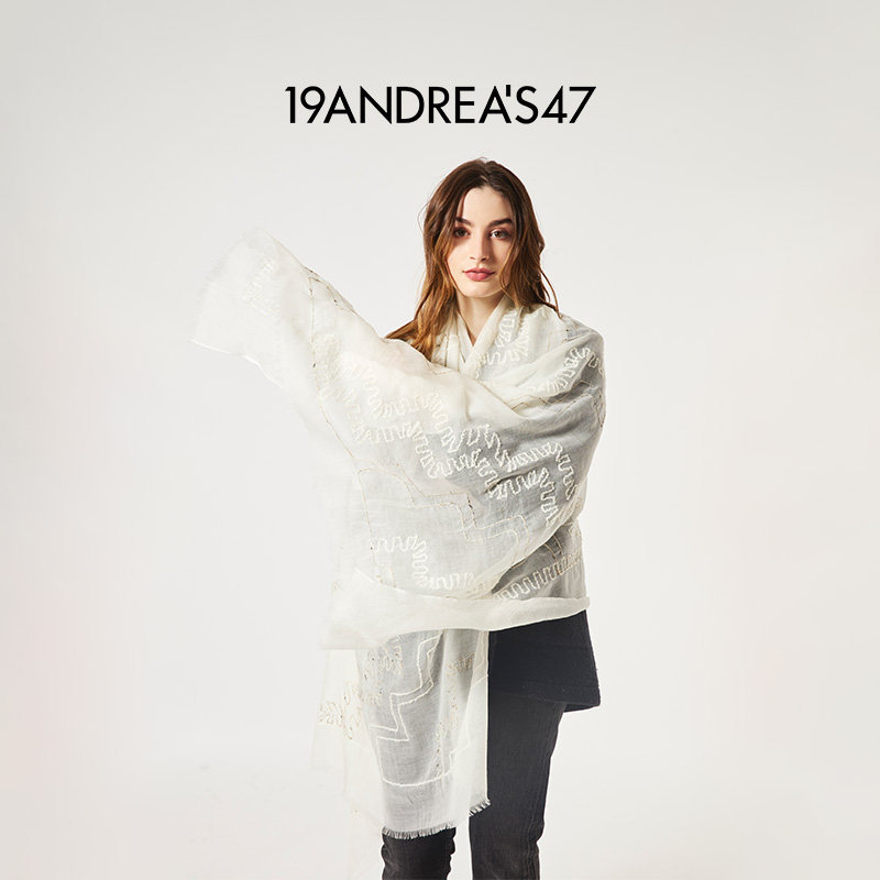 19ANDREA'S47 秋冬女款Zaira 手工刺绣超轻纯羊绒