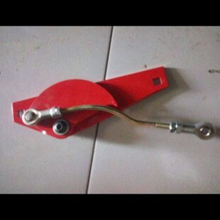 子雨农机配件 爱科1839 1840打捆机 捆草机拨绳板总成