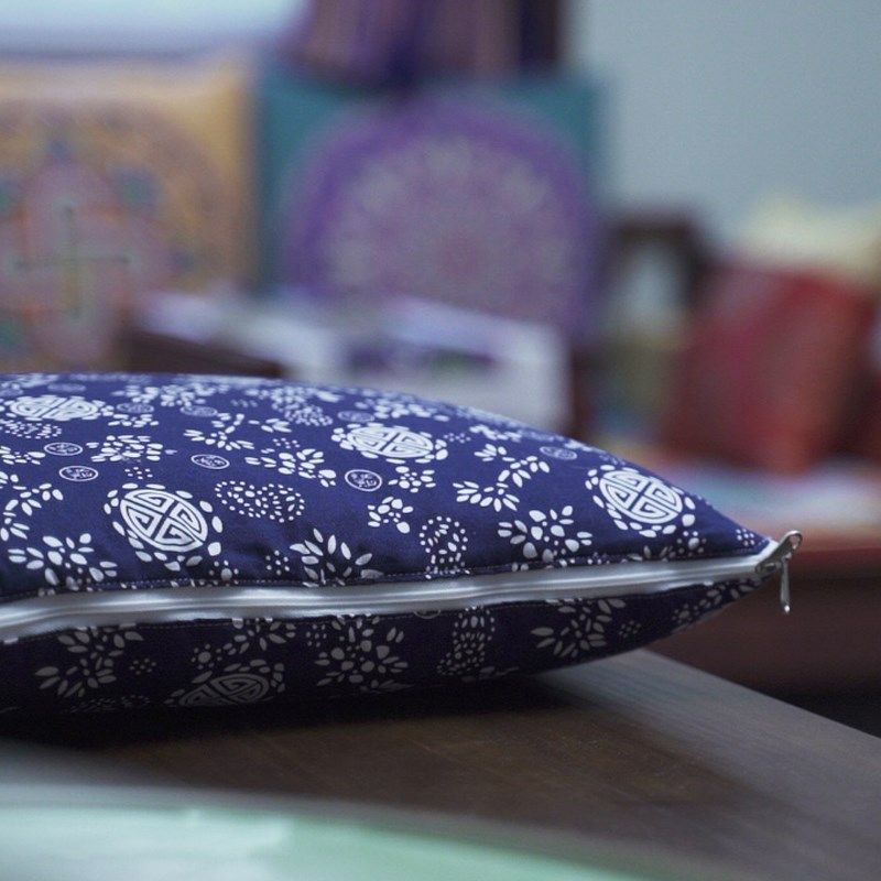 东方昶文道瑜伽棉麻多功能保暖简约靠垫被子 柔软透气精品款式