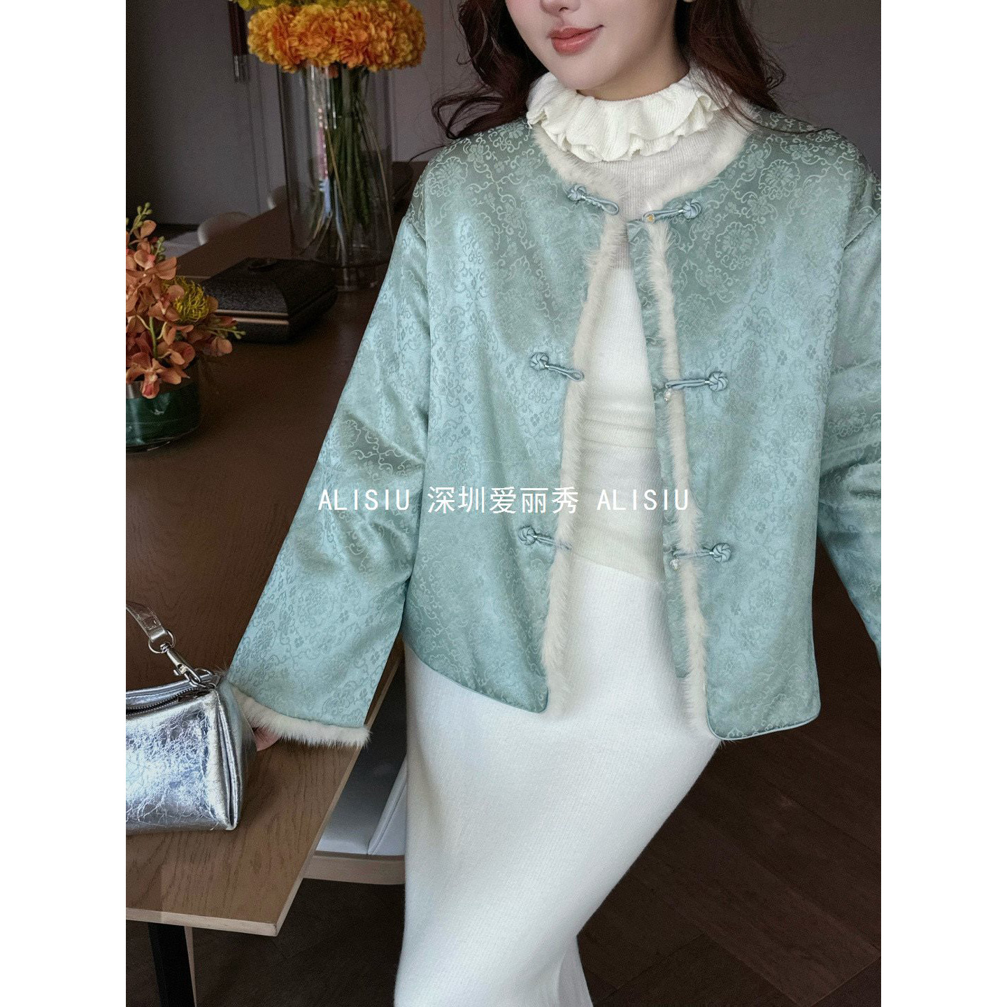 深圳南油冬季新中式好看复古外套重磅桑蚕丝羊毛织金提花加厚深冬