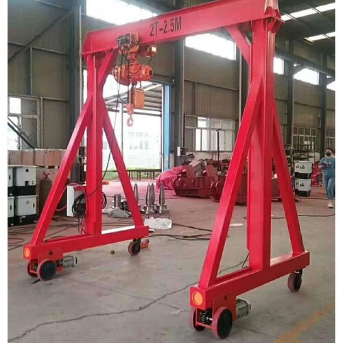 无轨道旋转龙门吊设计可调升降小型吊机双梁台车端梁驱动装置