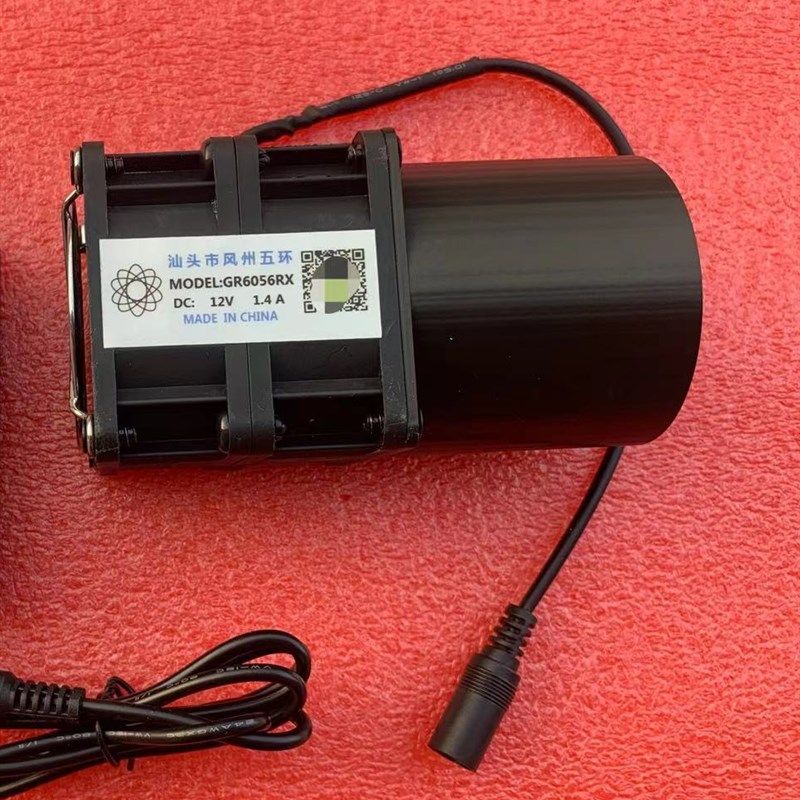 万转 6公分暴力风扇 带聚风口 12V1.4A 大功率汽车增压高